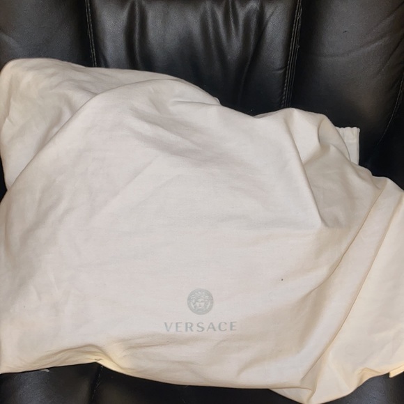 Versace Greca Embossed leather tote bag - Picture 10 of 16